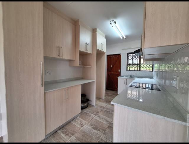 2 BEDROOM TOWNHOUSE FOR SALE IN SHELLY BEACH